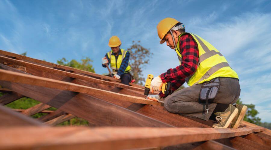 Professional Flat Roofing Installation services in Larwill, IN